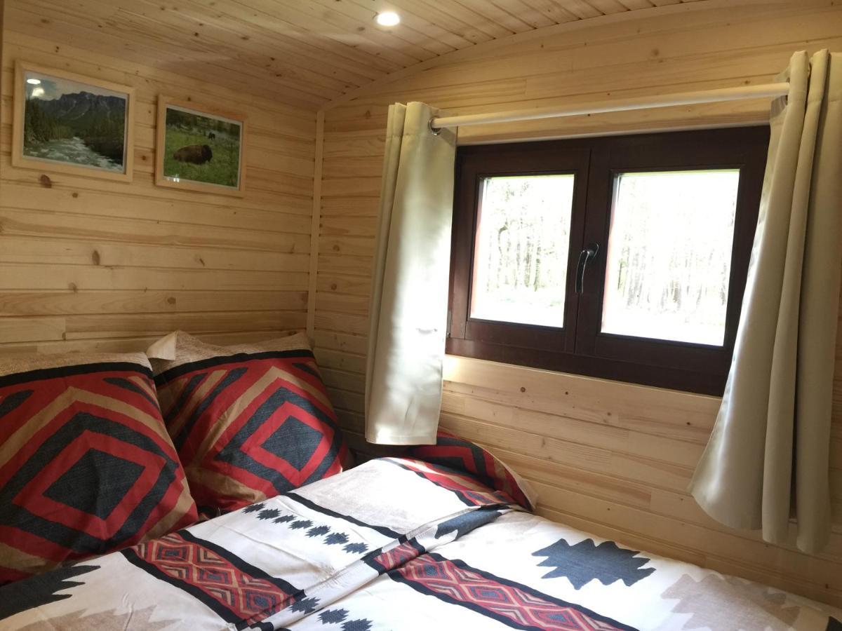 Roulottes Du Chalet Des Pins Rougeou Eksteriør bilde